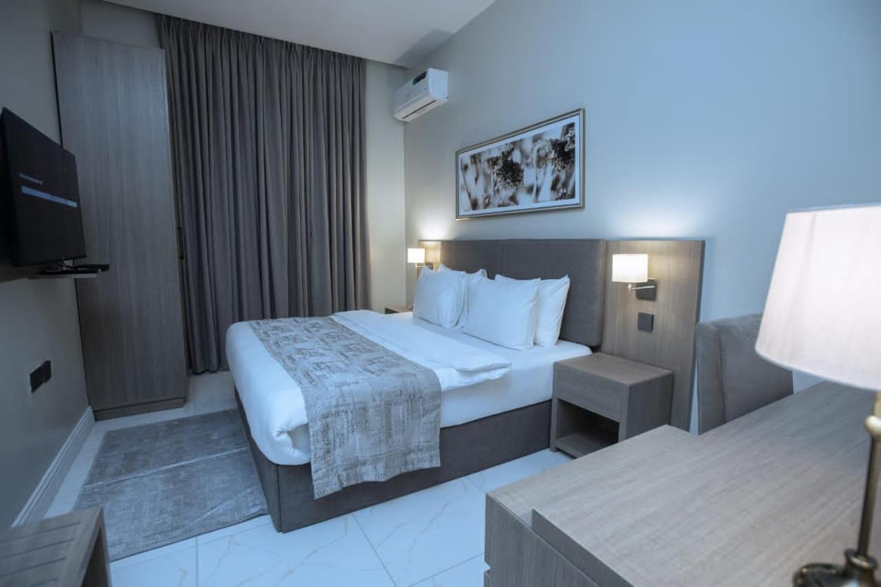 Knightsbridge Hotel & Suites Αμπούζα Εξωτερικό φωτογραφία