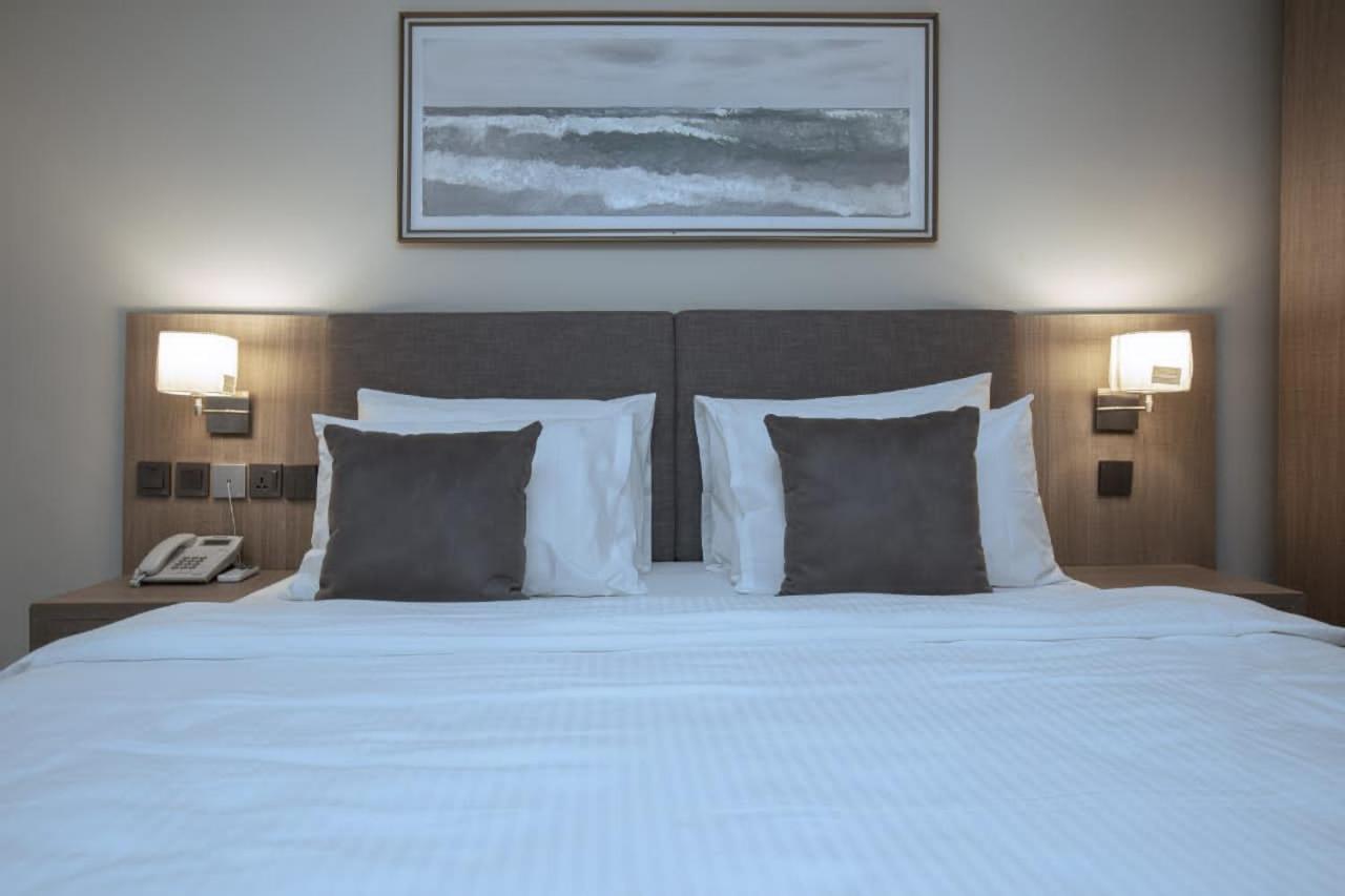 Knightsbridge Hotel & Suites Αμπούζα Εξωτερικό φωτογραφία