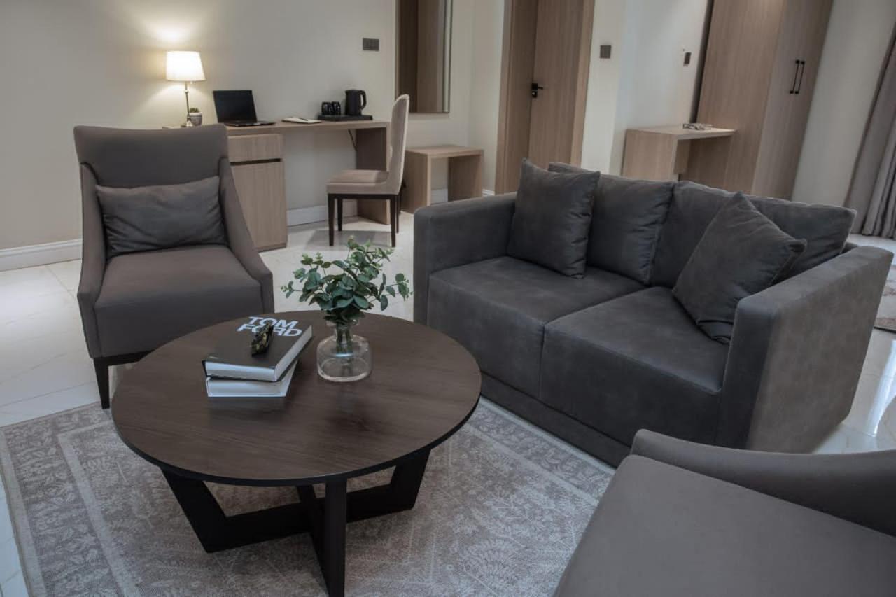 Knightsbridge Hotel & Suites Αμπούζα Εξωτερικό φωτογραφία