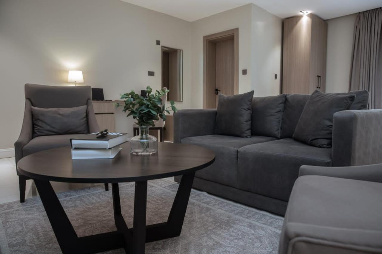 Knightsbridge Hotel & Suites Αμπούζα Εξωτερικό φωτογραφία
